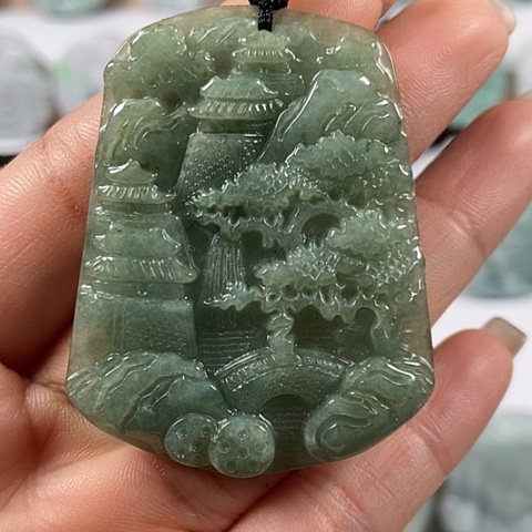 翡翠颈饰未镶嵌山水牌福利