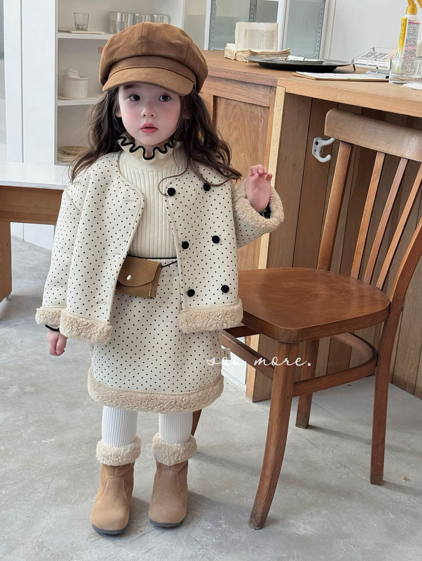 SM--8350-8322--波点羊羔毛套装--杏底黑点--NO退NO换
