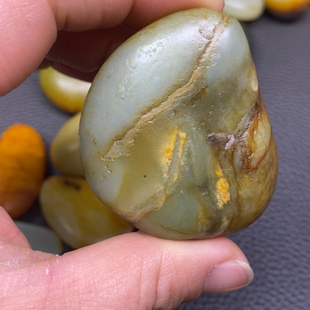 和田玉（糖玉）挂件未镶嵌