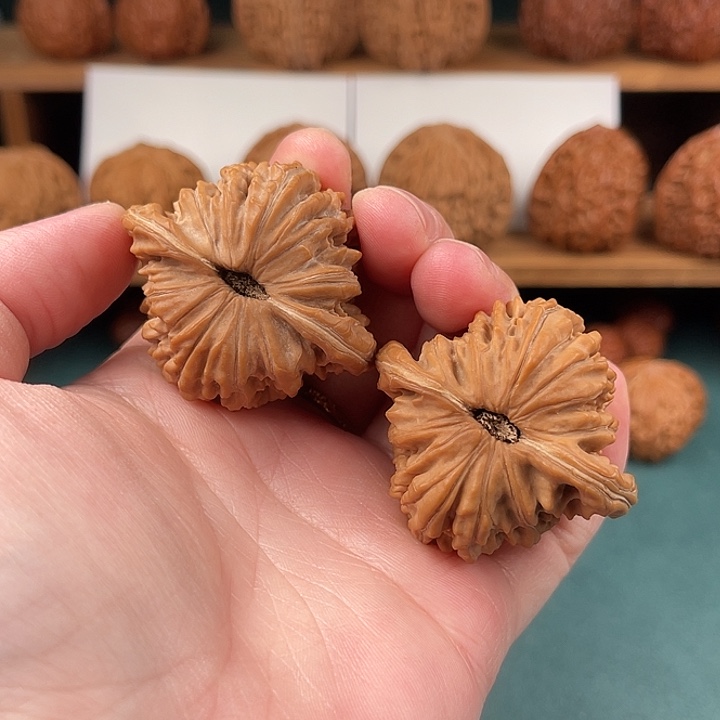 無***绪文玩核桃把件44尺平谷四座楼十级福利