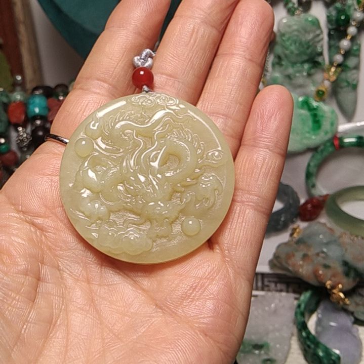翡翠吊坠(赠链)足银镀金镶嵌