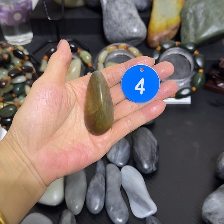 和田玉（糖玉）未镶嵌车挂