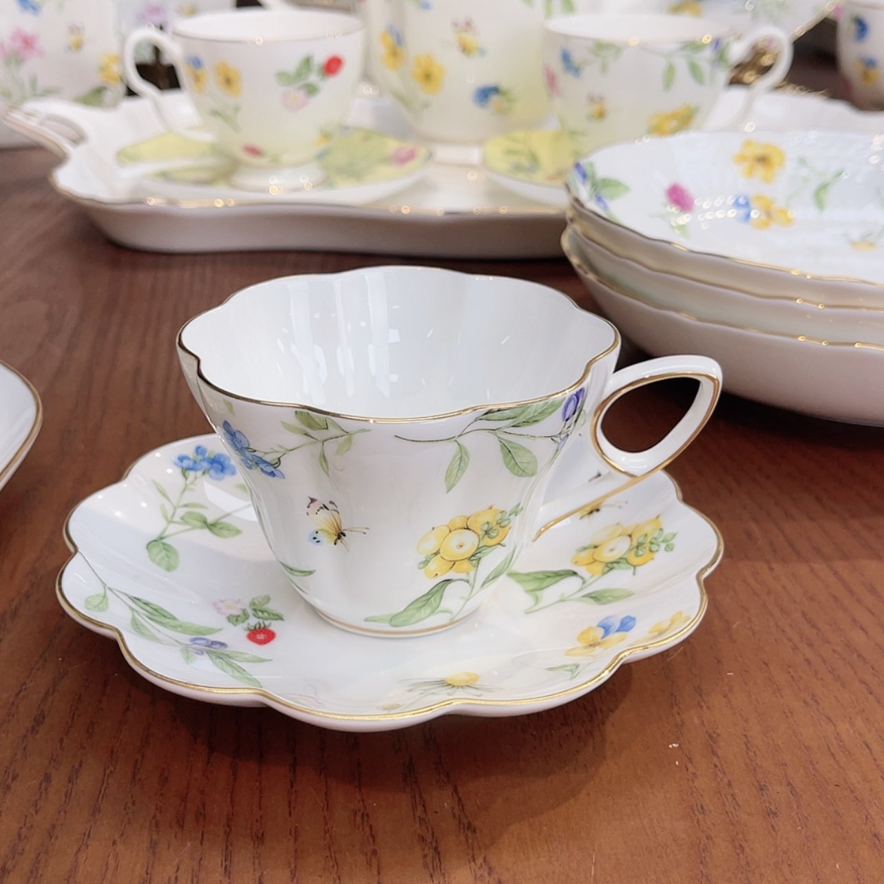 【闪购商品】瓷片杯杯————————