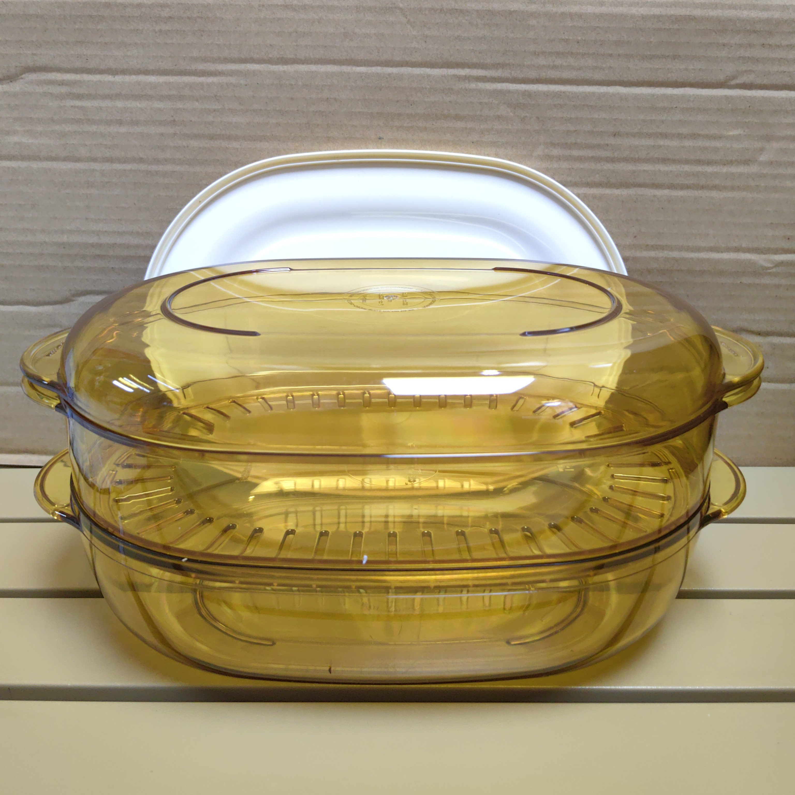 1.5L+1.3L带蒸屉厨神微波盒   琥珀金色  细微保存磨痕