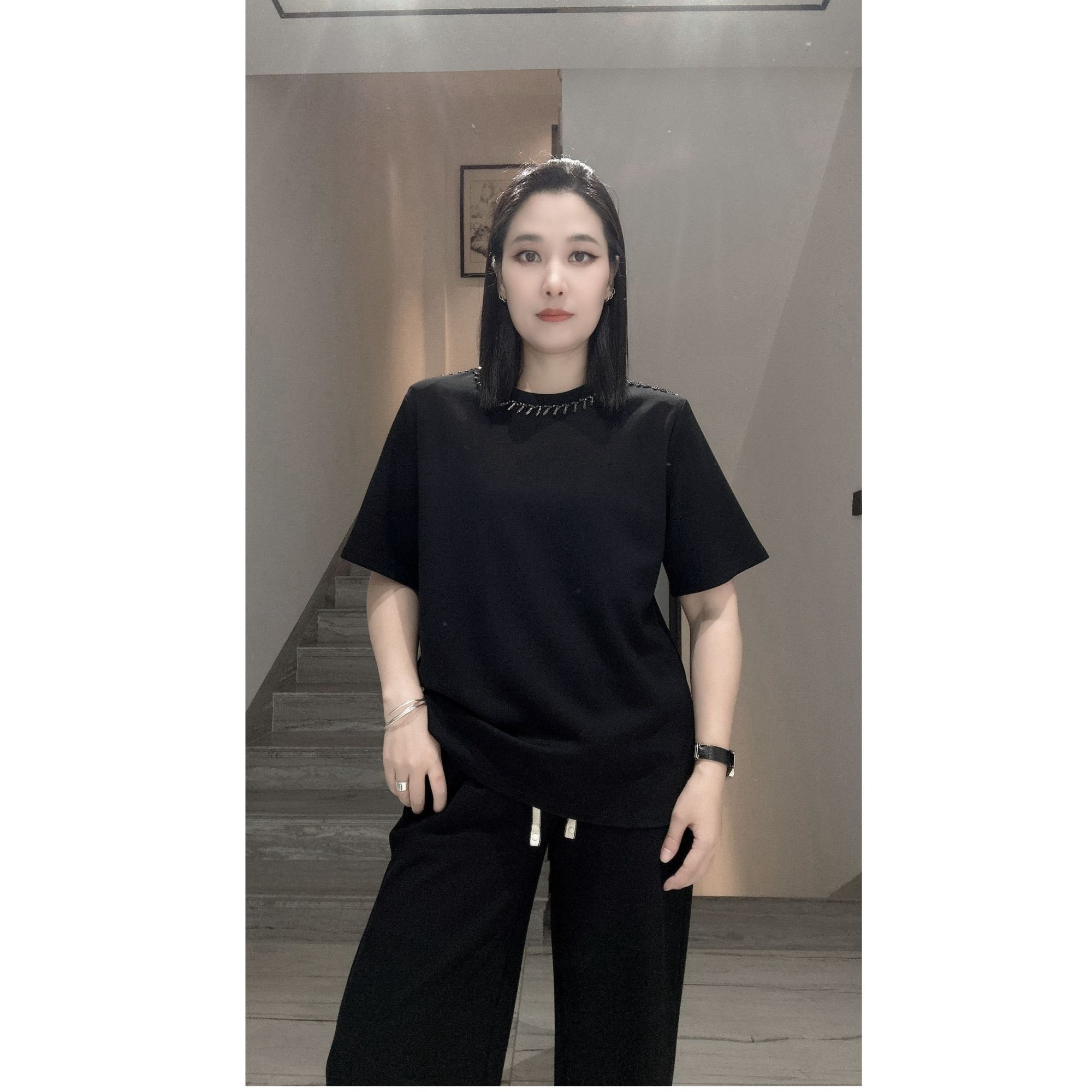 5518#欧货空气棉手缝重工垫肩显瘦T恤