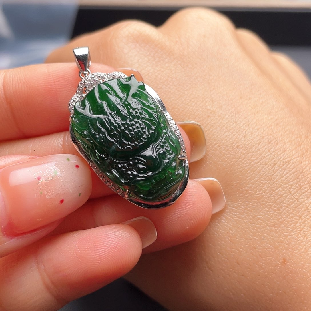 银S925镶嵌定制翡翠M***六镶嵌费