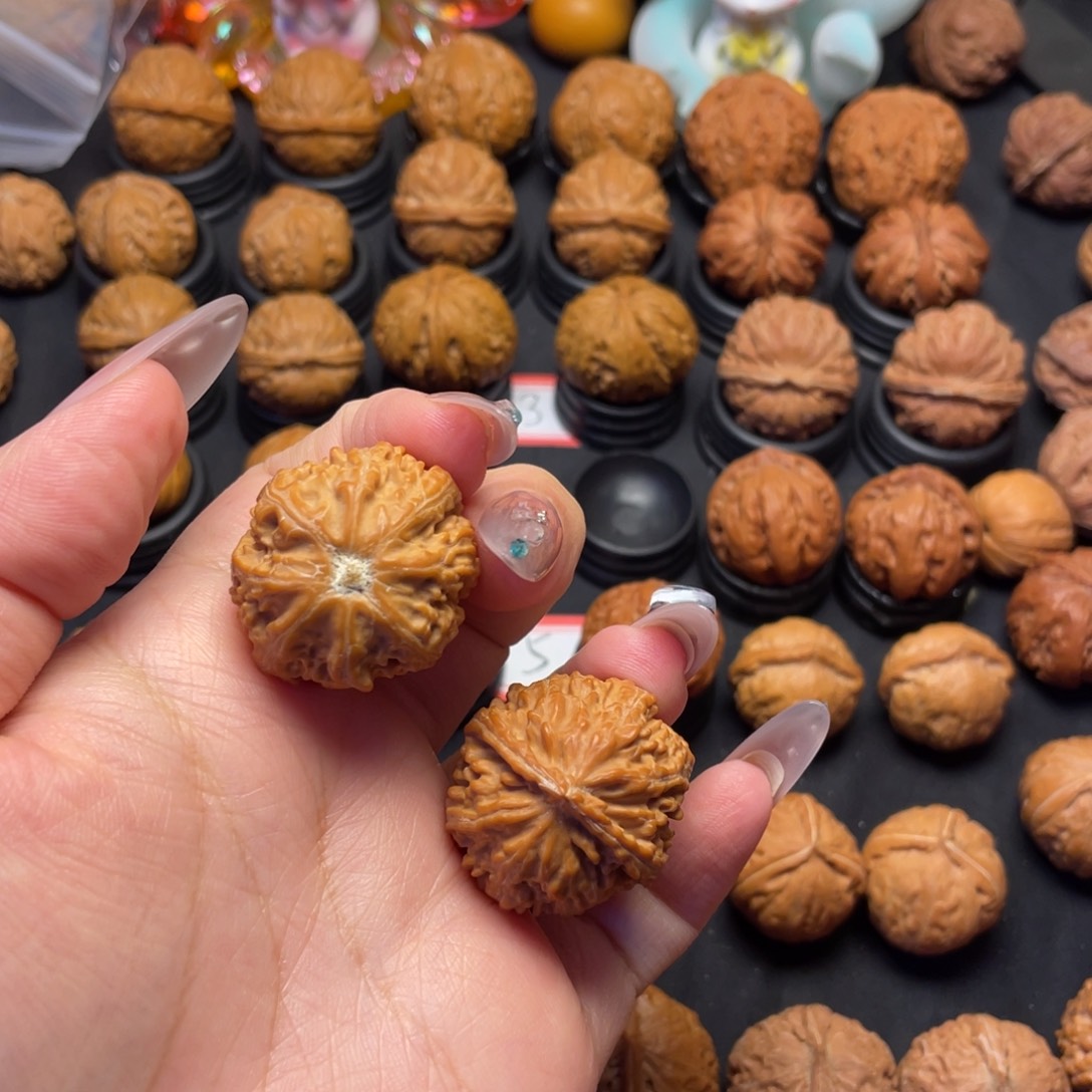 文玩核桃吊坠17号满天星