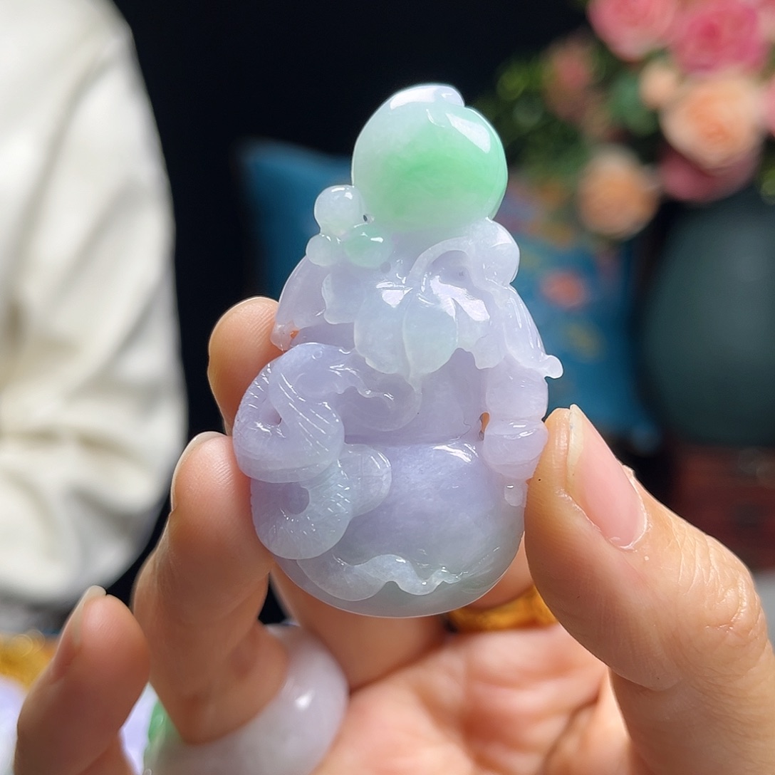 翡翠颈饰未镶嵌紫蛇