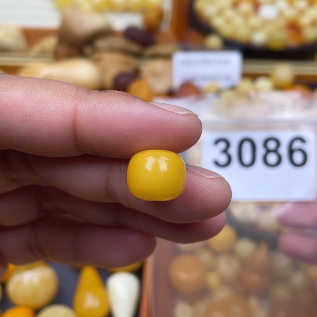 琥珀珠宝奇石未镶嵌12.5 微粉