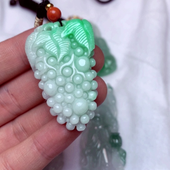 翡翠吊坠(不含链)未镶嵌