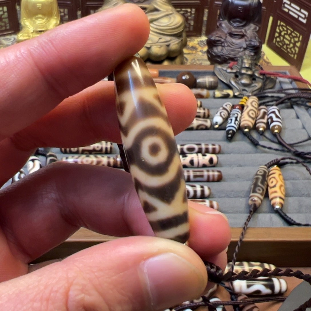 豆***酱玛瑙/玉髓未镶嵌颈饰