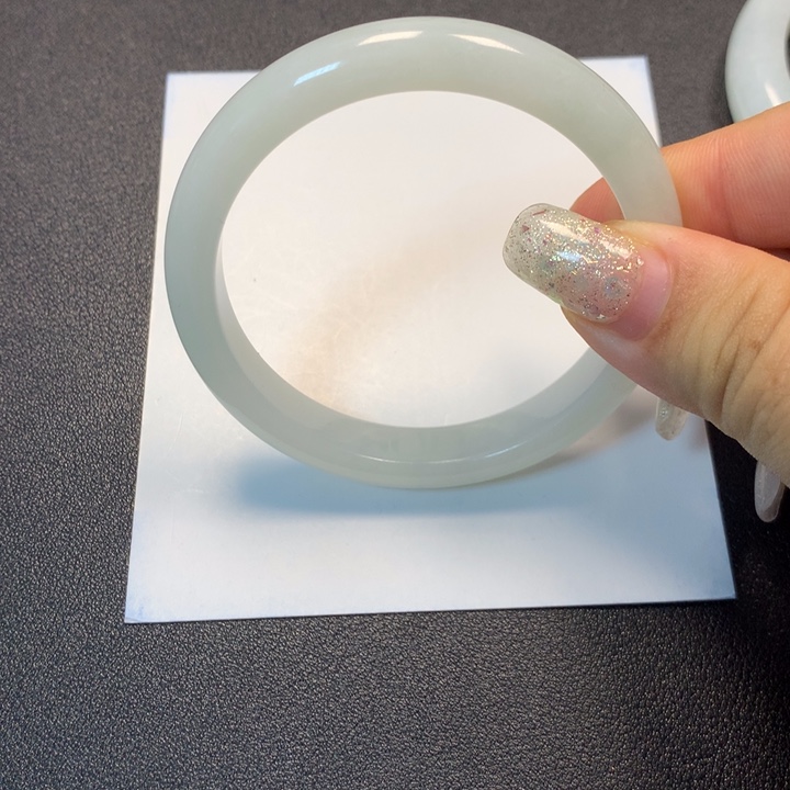 求***行翡翠未镶嵌手镯天然缅甸翡翠手镯a货