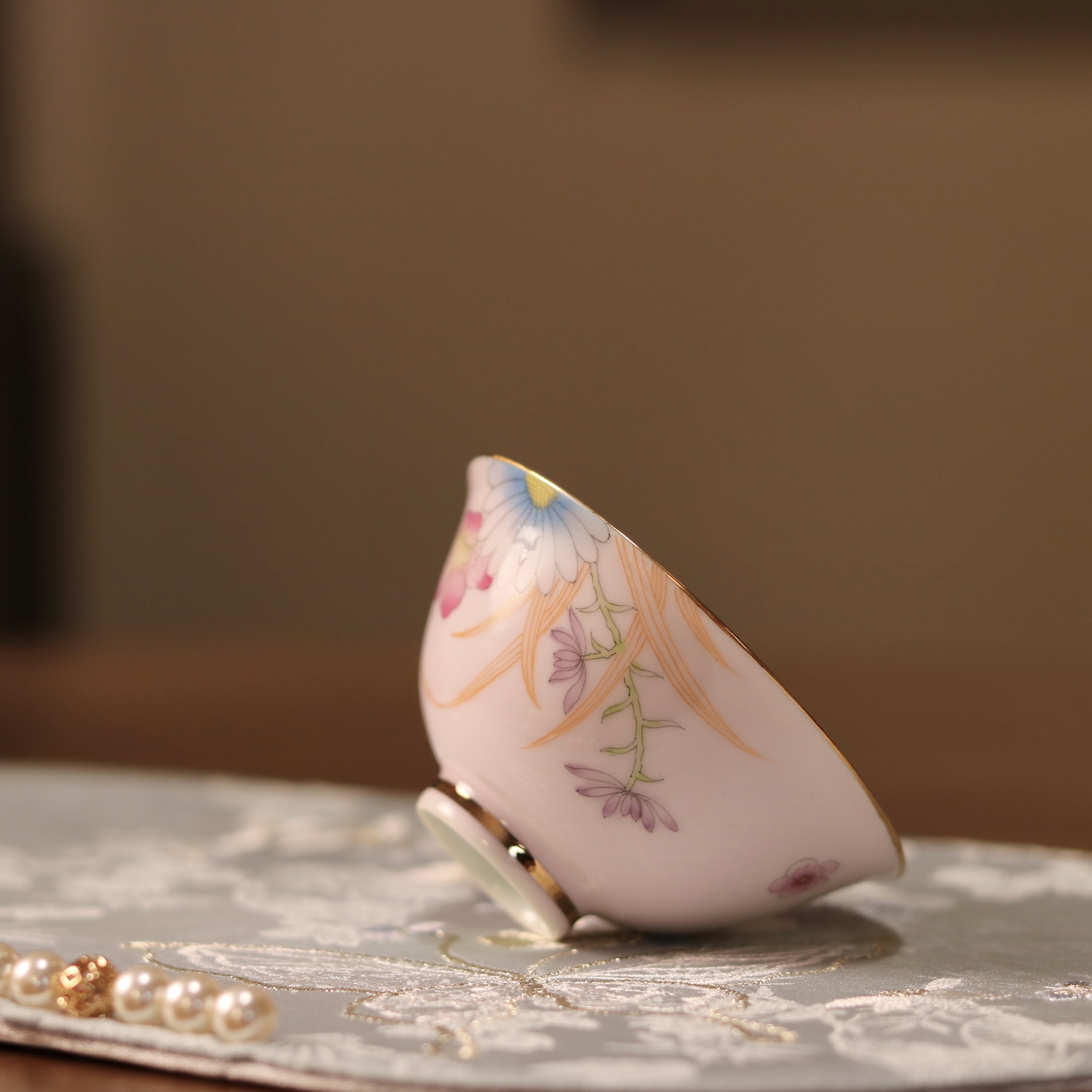 了物 景德镇手绘藕粉釉 清风过荷扬香杯主人杯茶杯 75cc