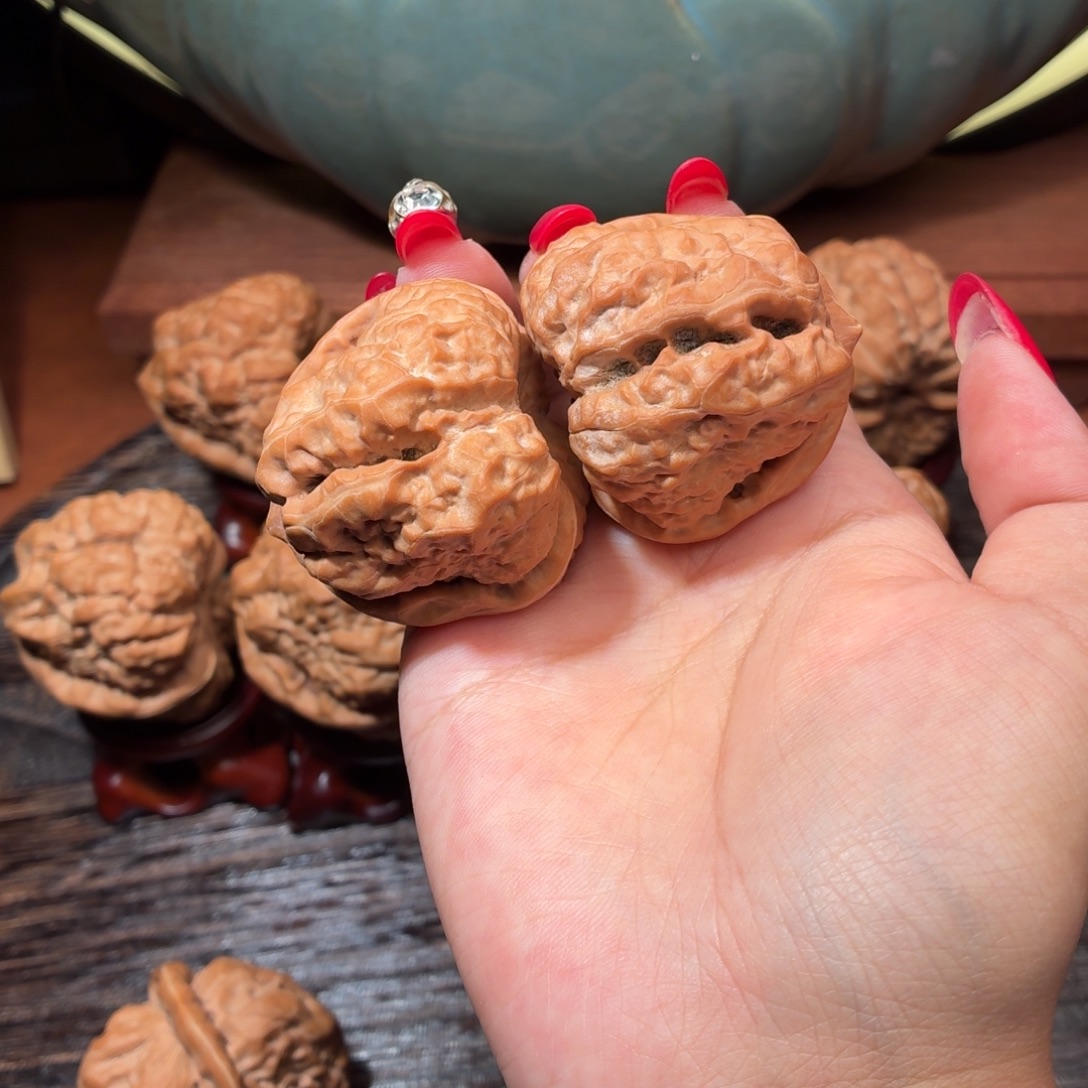 吊坠文玩核桃41-46-36 全品四开背