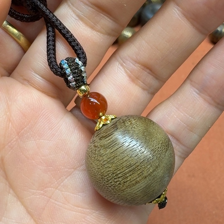 大叶紫檀（黑酸枝木类）