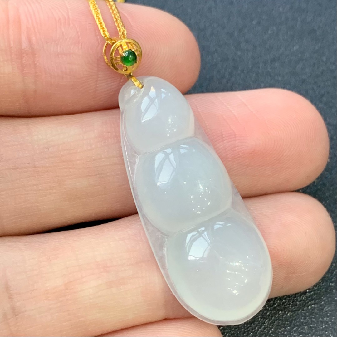 八七珠宝天然翡翠金镶冰胶福豆 多样性发一件