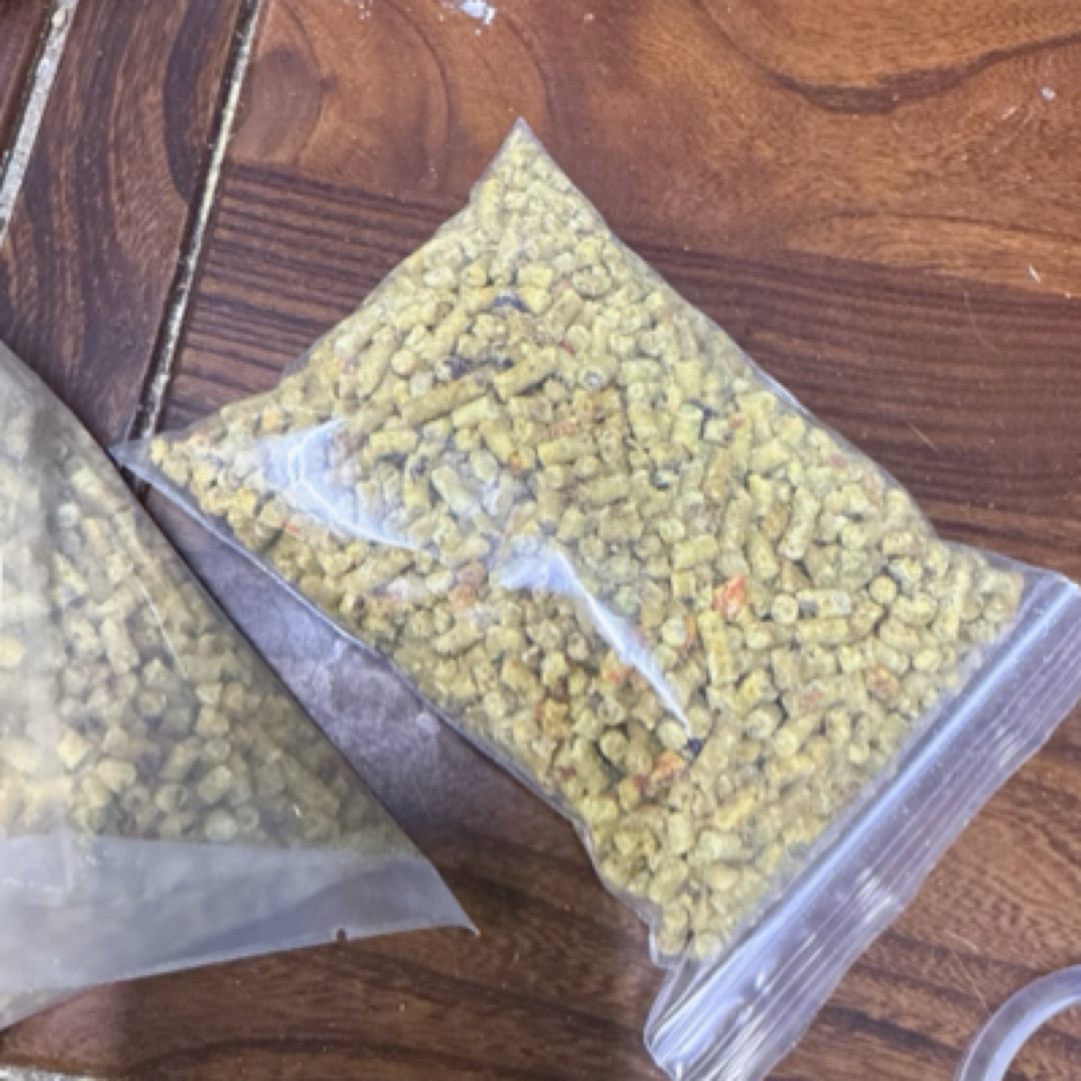 工厂自制优质滋养丸鹦鹉学吃粮食45半斤