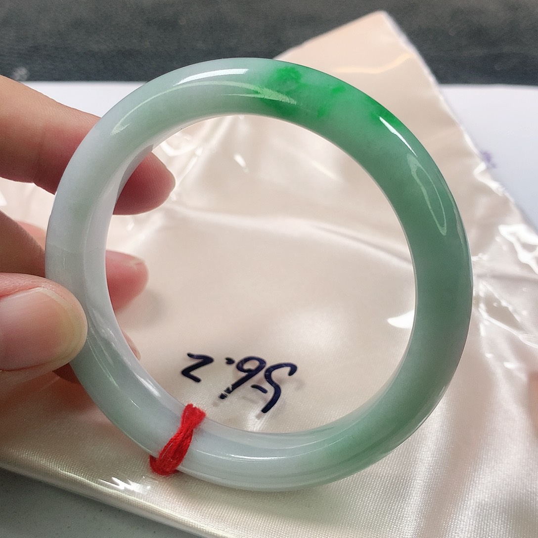 未镶嵌手镯翡翠526