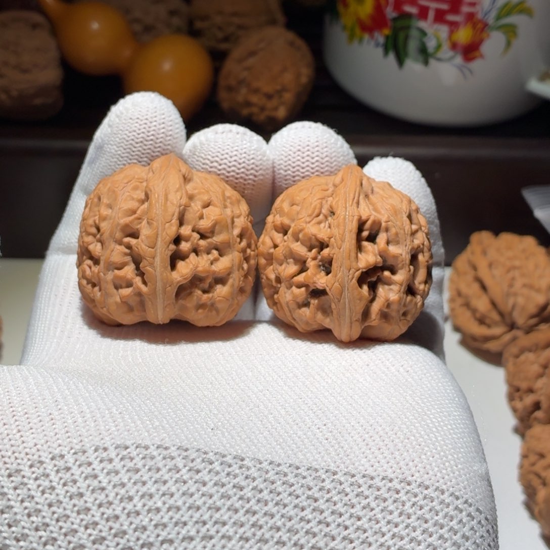 梵****文玩核桃吊坠狻猊