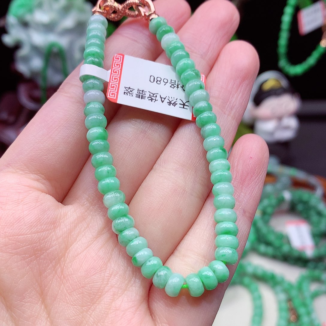 翡翠未镶嵌手链翡翠