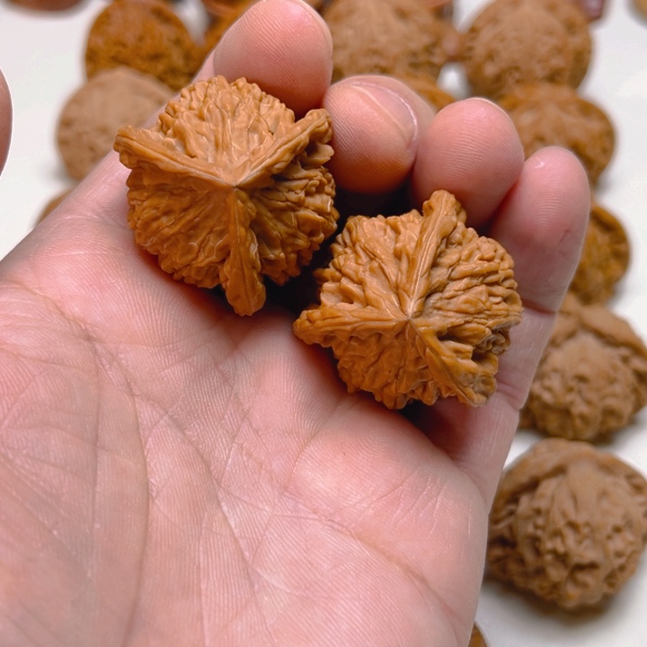 文玩核桃把件三棱正奔 边35编号2521