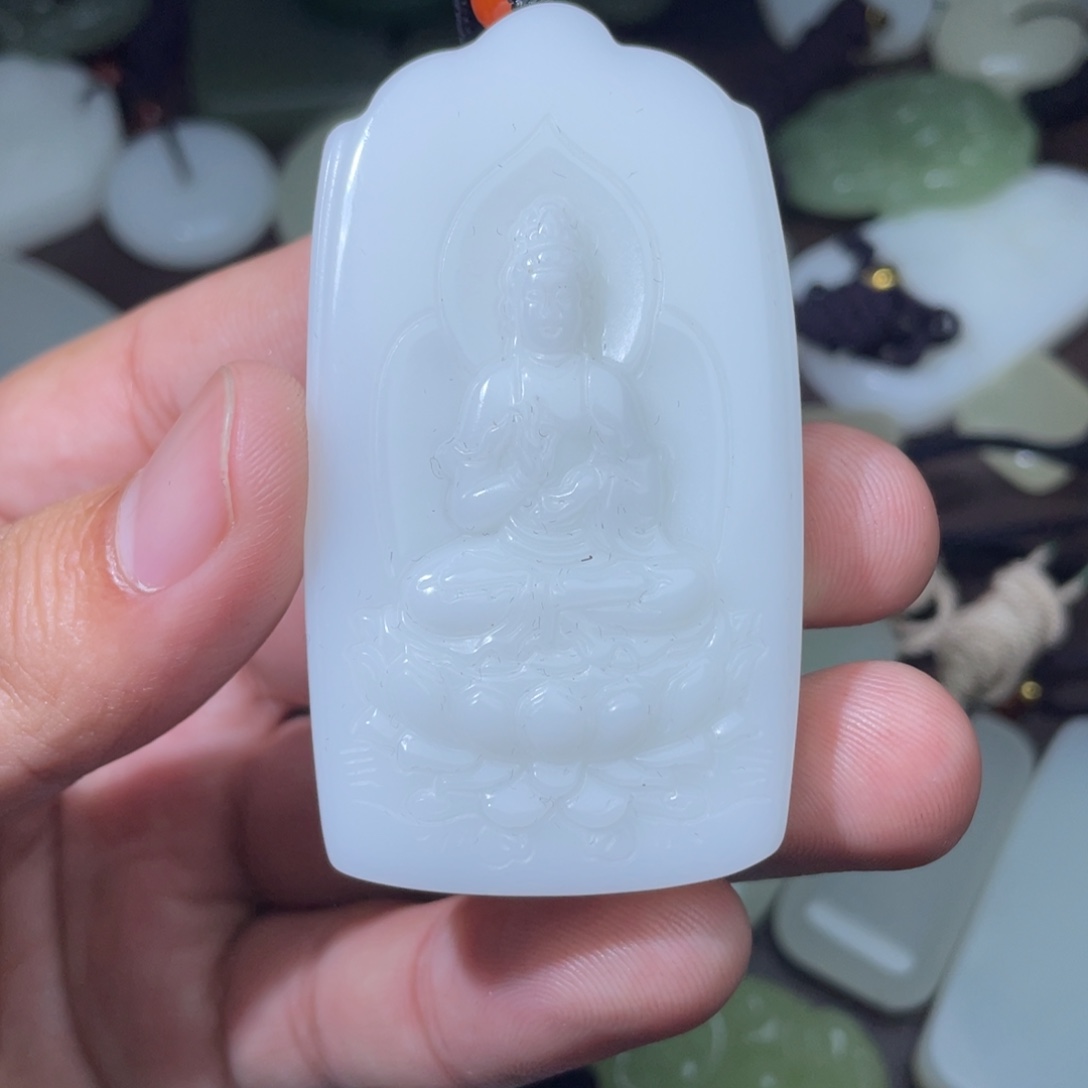 颈饰未镶嵌和田玉