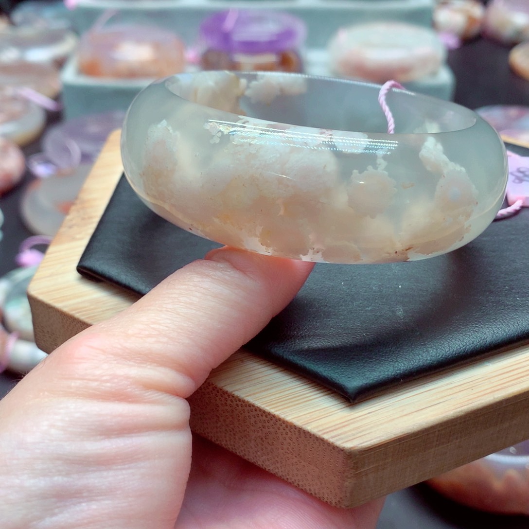 玛瑙/玉髓手镯未镶嵌南*1