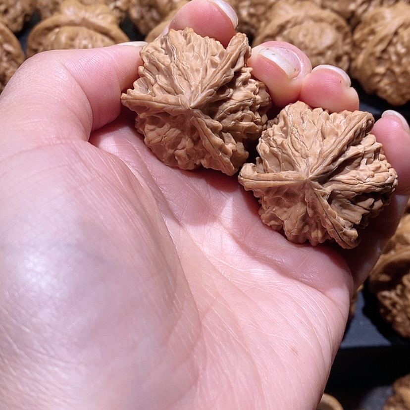 【闪购商品】核桃手串/手链边37盘山三棱