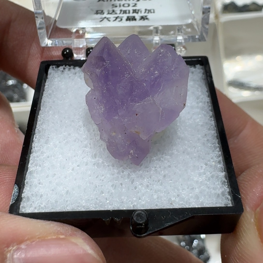 月下珠宝严选矿物