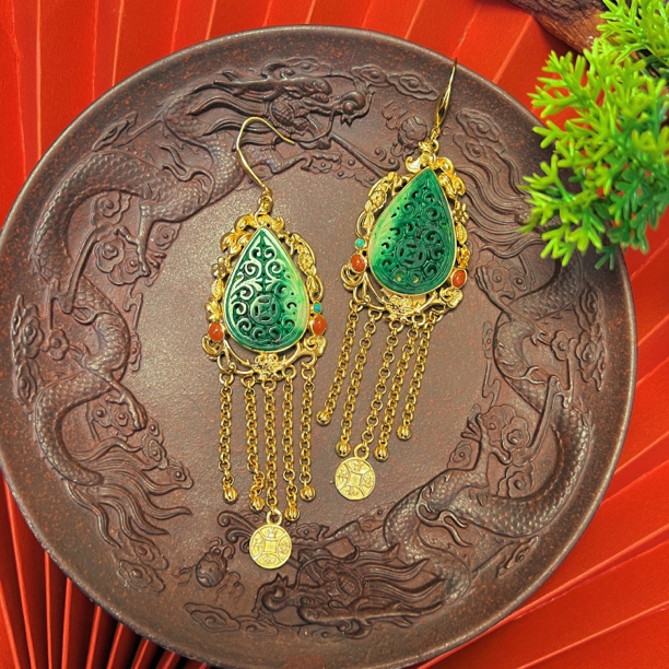 锦钰台湾工镶嵌天然A货翡翠镂空花牌水滴翡翠耳坠