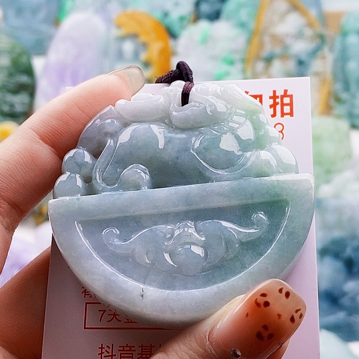 吊坠(不含链)未镶嵌翡翠