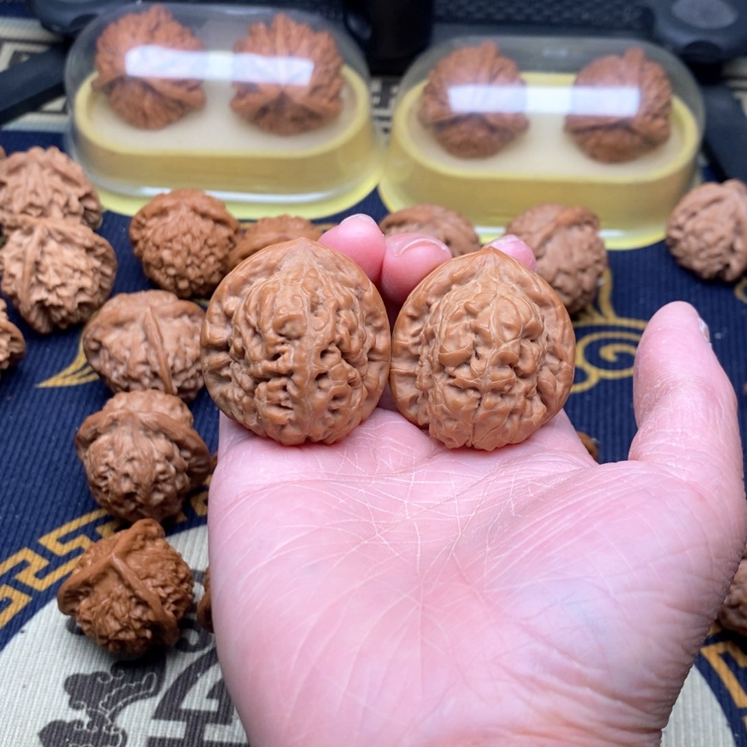 手串/手链橄榄核金字塔36