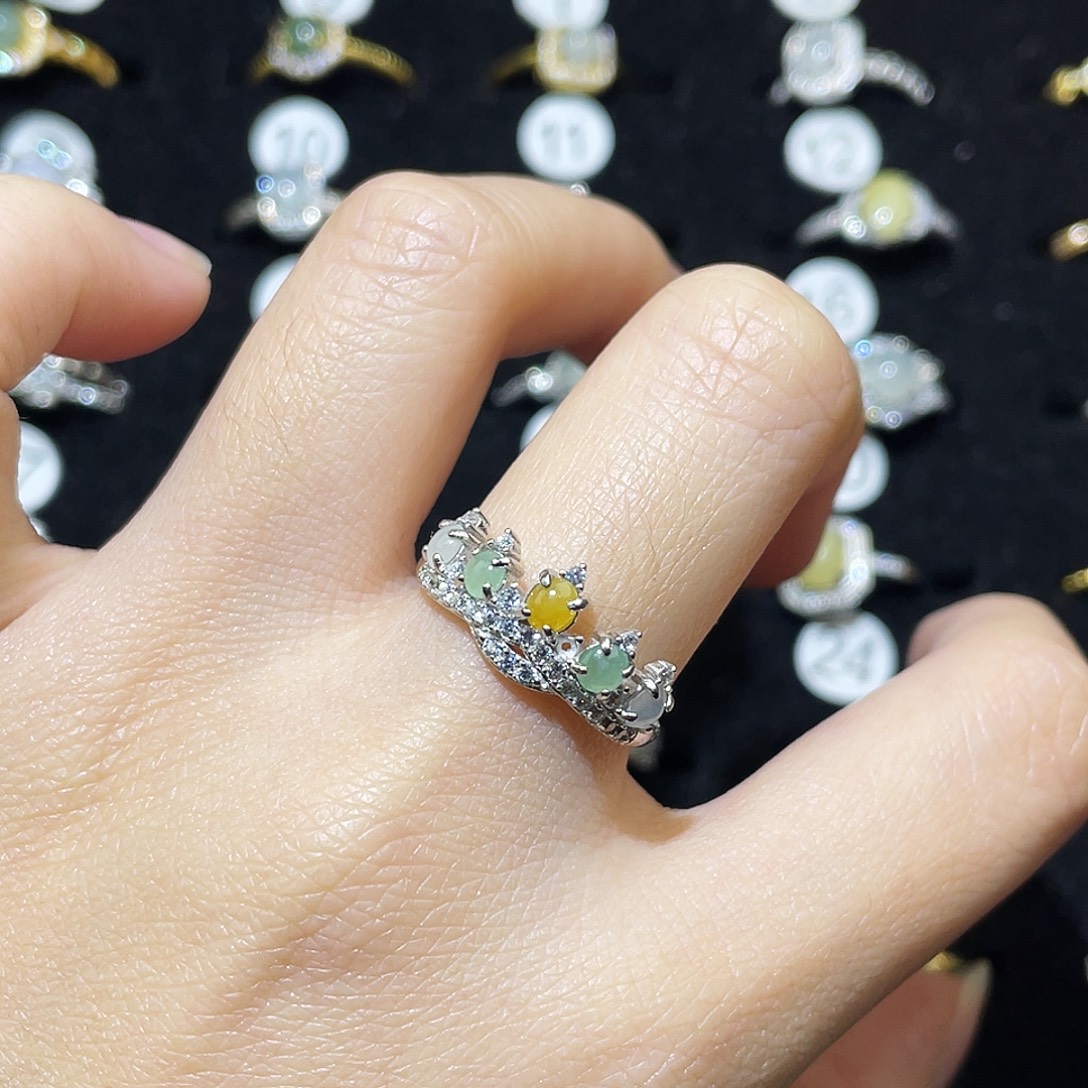 翡翠未镶嵌戒指戒指