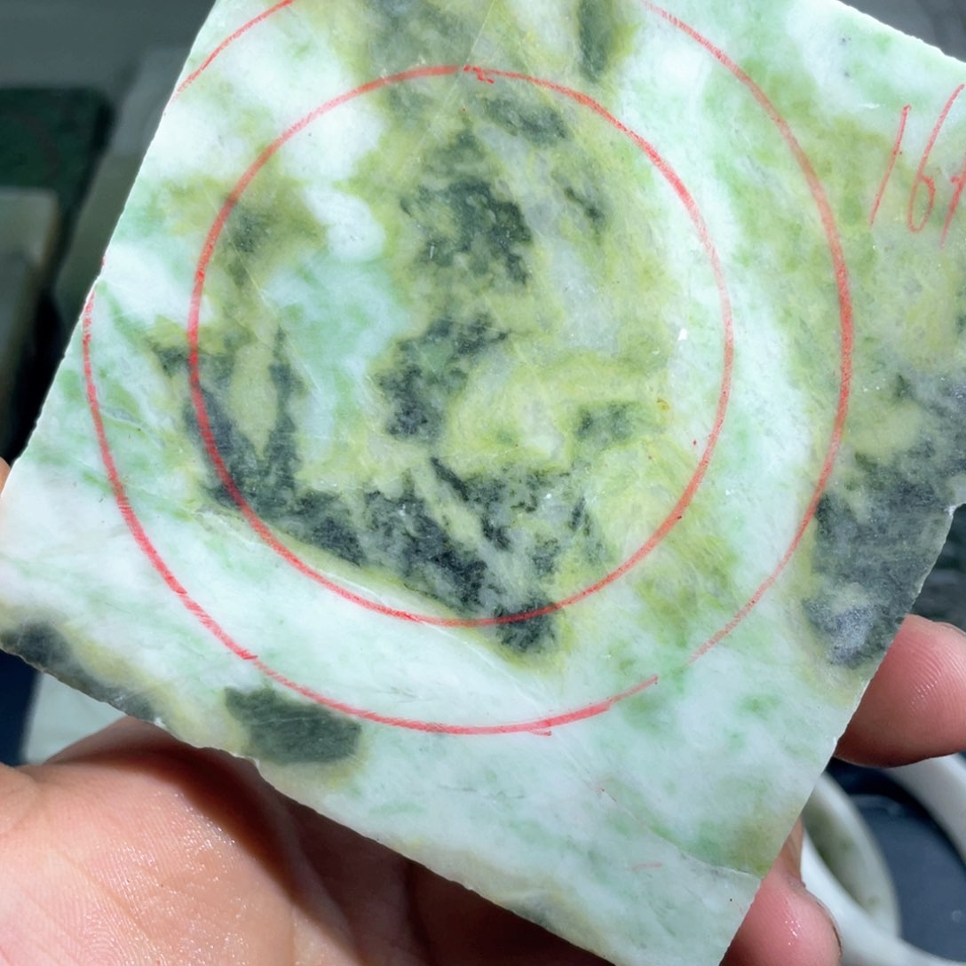 独山玉未镶嵌定制手镯