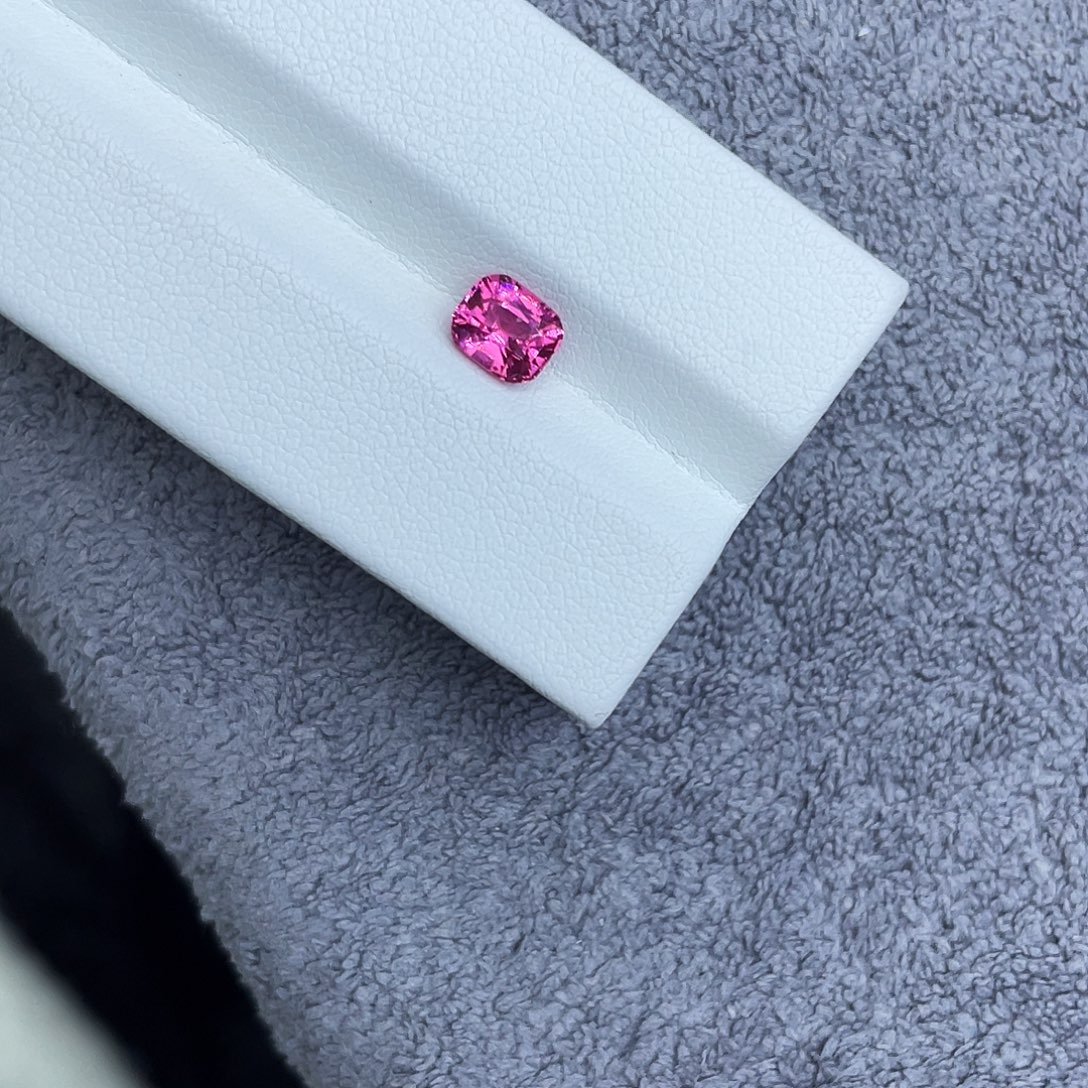 尖晶石裸石1.02Ct