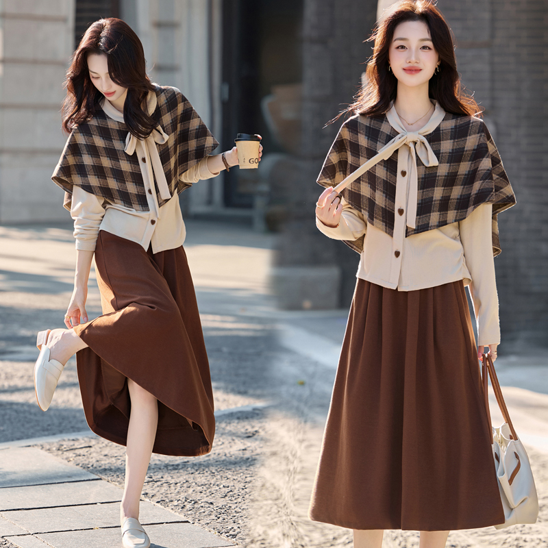 不规则格纹斗篷针织套装裙2025秋季新款复古高腰时尚半身裙两件套