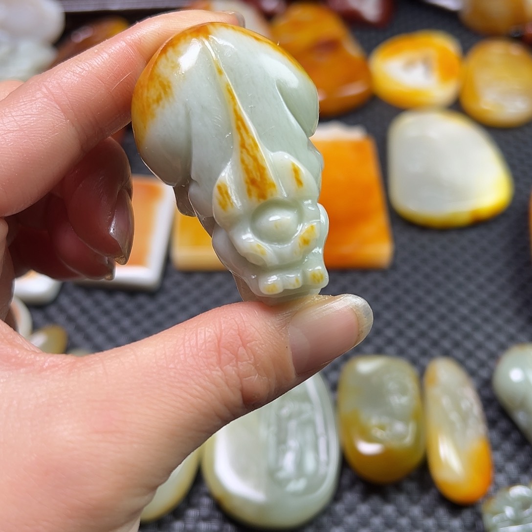 和田玉挂件未镶嵌