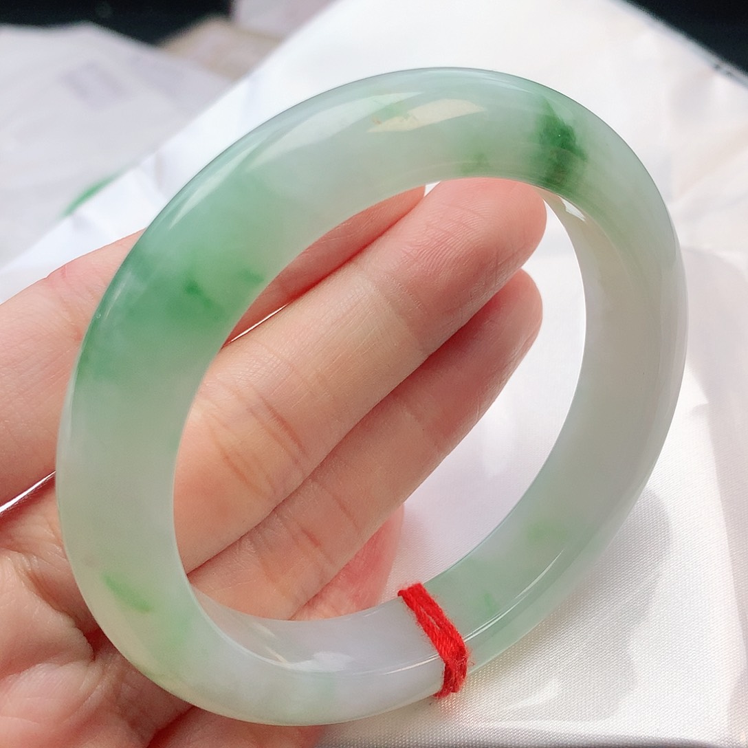 翡翠手镯未镶嵌56圈口882818