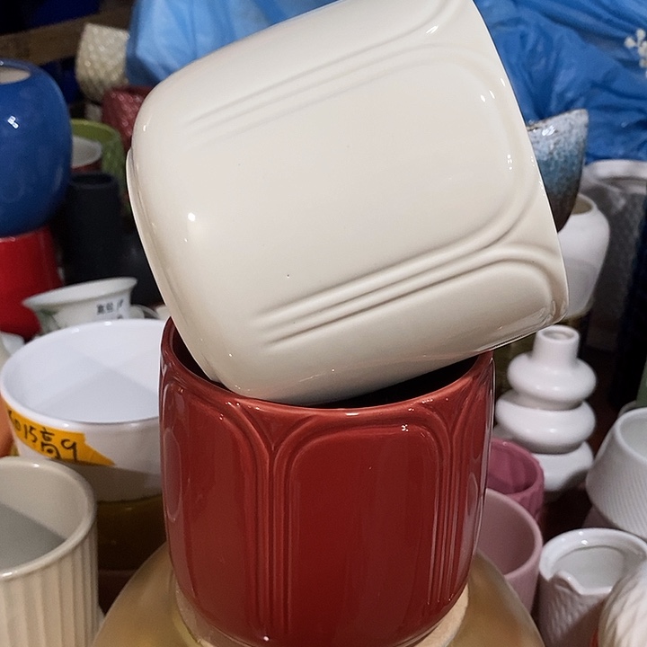 陶瓷花盆有孔 瑕疵介意勿拍 