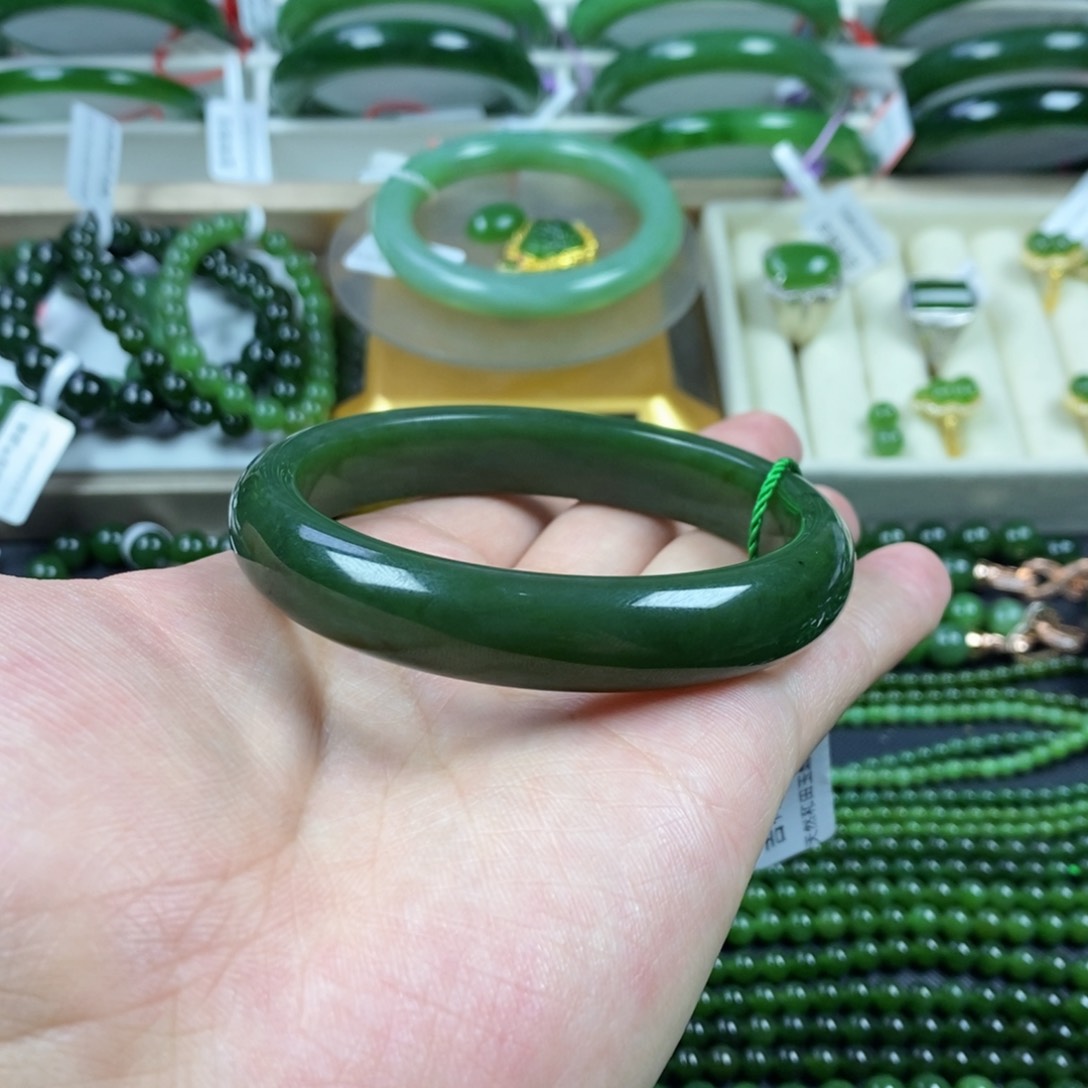 和田玉（碧玉）手镯未镶嵌只*伱60