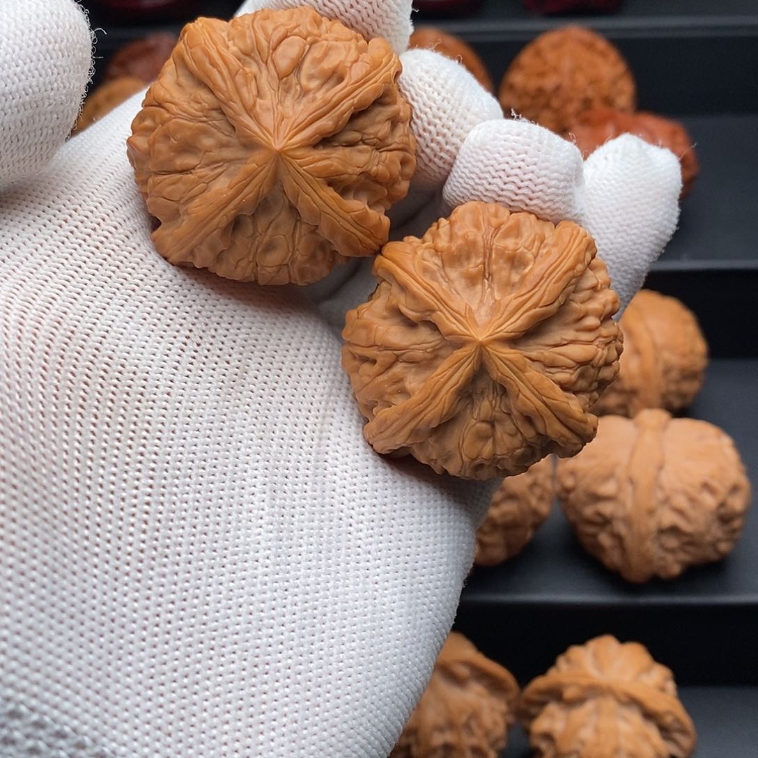 文玩核桃把件42玉玺四棱