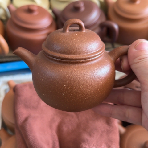 茶壶紫砂金降坡泥180cc