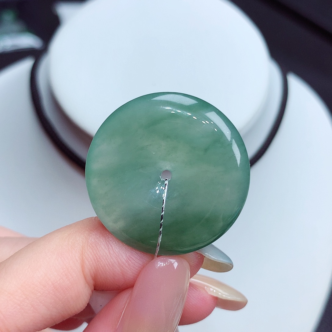 翡翠未镶嵌颈饰翡翠60，27.6/5.5