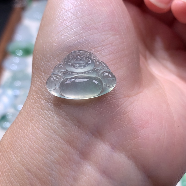 翡翠未镶嵌颈饰冰种晴底佛公