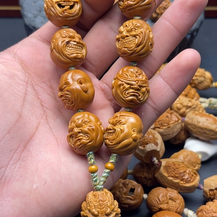橄榄核吊坠经典恶僧