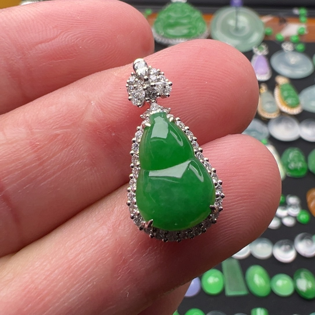 翡翠颈饰18K金镶嵌葫芦12.8