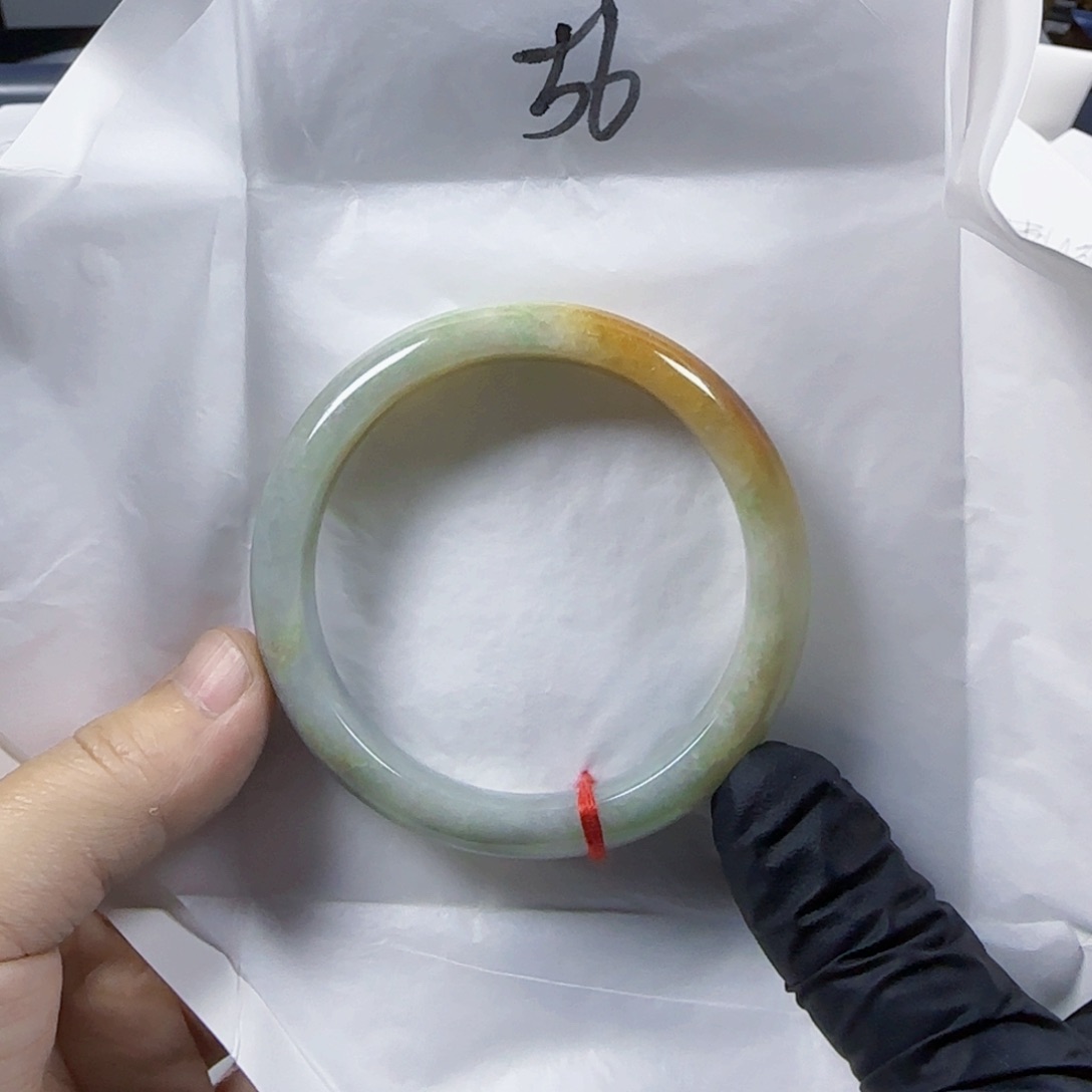 翡翠手镯未镶嵌一**茶