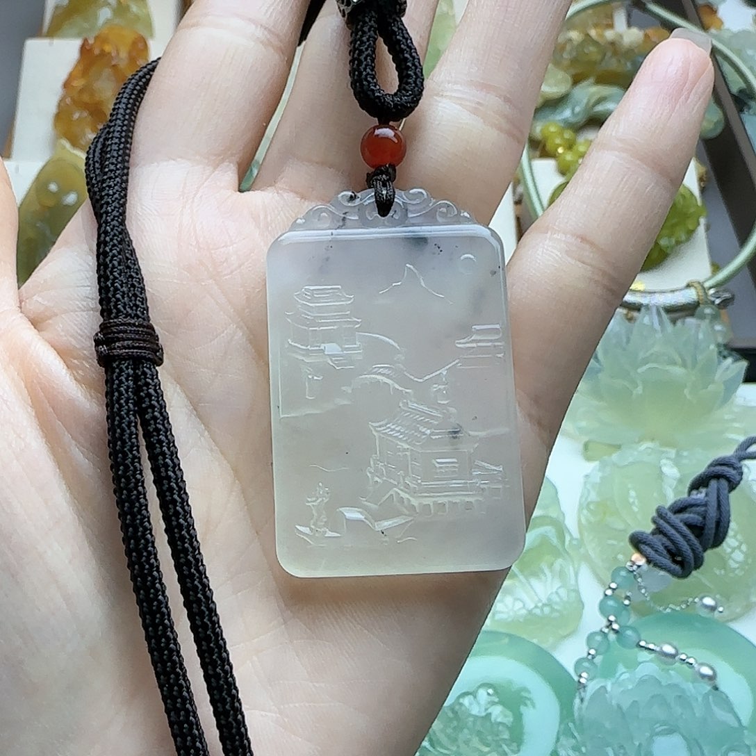 蛇纹石玉颈饰未镶嵌