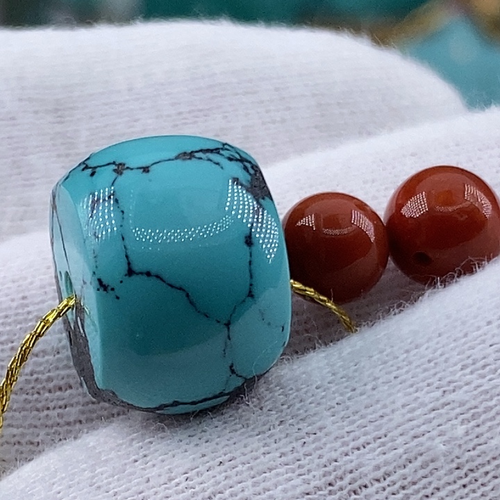 南红玛瑙未镶嵌珠宝奇石