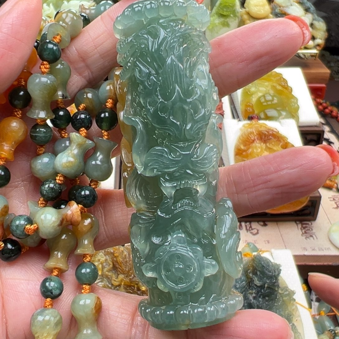 岫玉未镶嵌挂件挂件